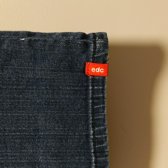 EDC by Esprit Women's Black Low Rise Straight Cut Jeans Size Small (25") - Picture 4 of 10